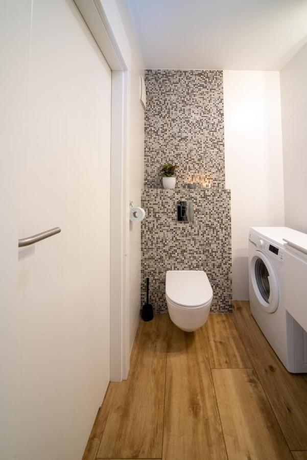 Maya'S Flats & Resorts 74 - Swietej Barbary Gdansk Luaran gambar